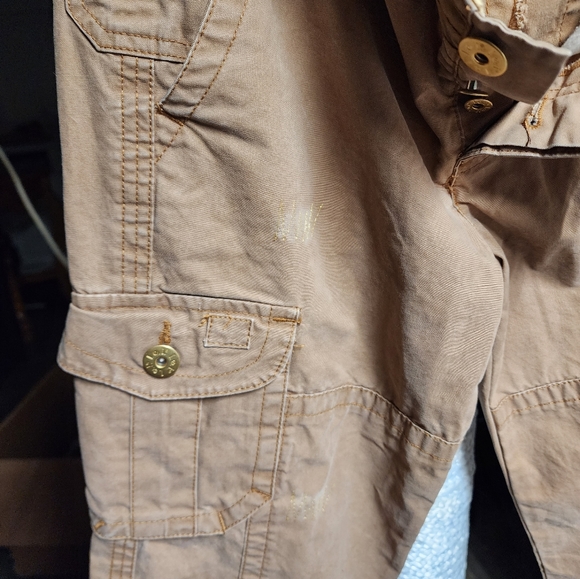 LEI Sz5 7 pocketed khakis w/ beautiful gold buttons including button up fly - Picture 5 of 7